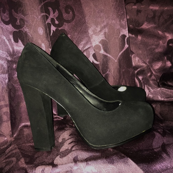 Steve Madden micro suede platform heels NWOT - Picture 3 of 5